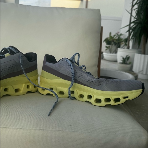 On Running Cloudmonster Nimbus Hay Running Sneaker Shoe 61.98242 Size Women’s 10 - Picture 6 of 12